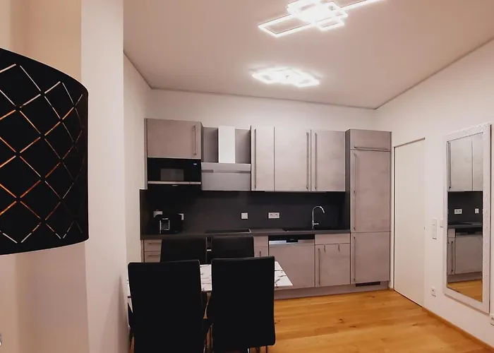 Superior & Rooftop Pool Apartment