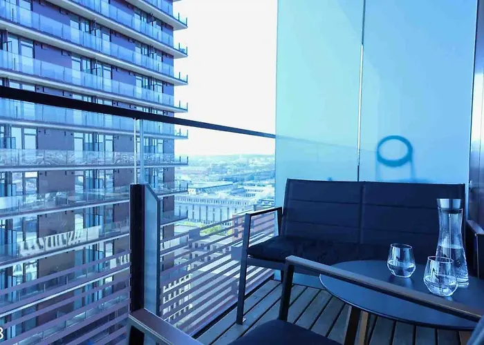 Superior & Rooftop Pool