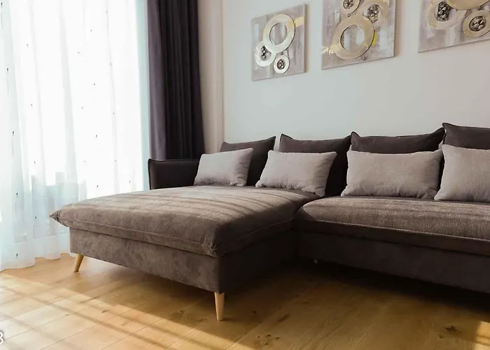 Superior & Rooftop Pool Apartment Wien