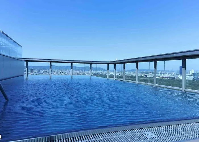 Superior & Rooftop Pool *